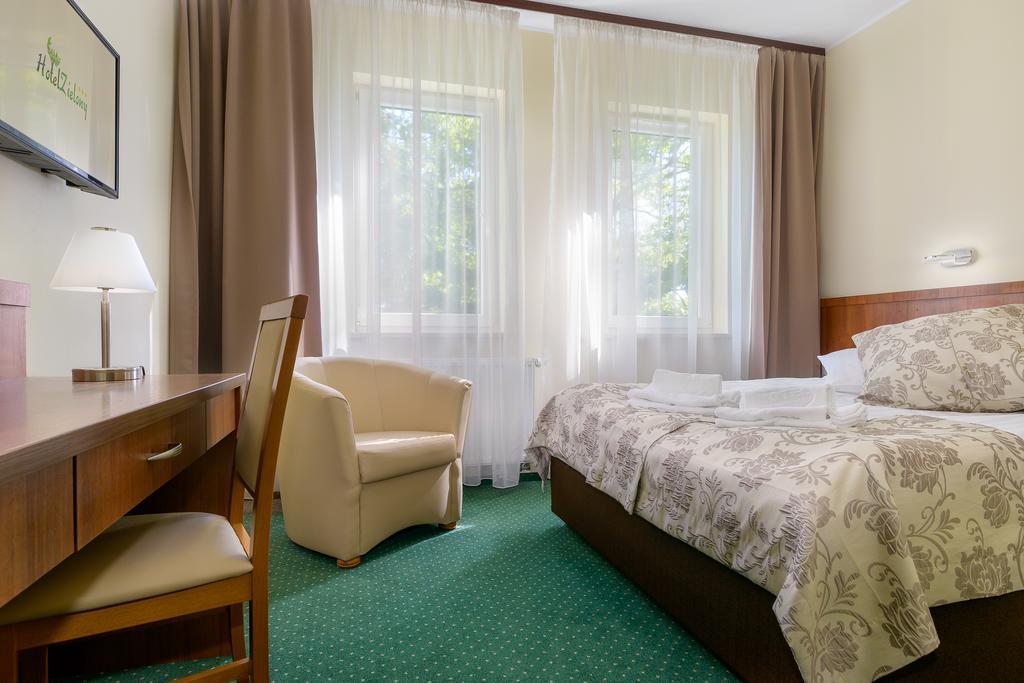 Hotel Zielony Познан Екстериор снимка