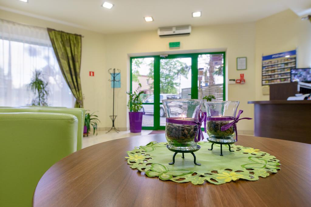 Hotel Zielony Познан Екстериор снимка